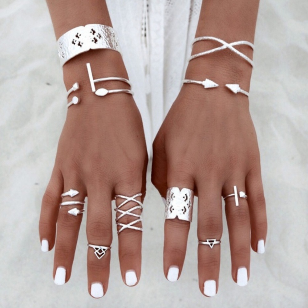 ●8pc bohemian' ring set